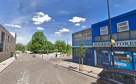 Super Studio With Two Bedrooms - Five Minutes From The Station!